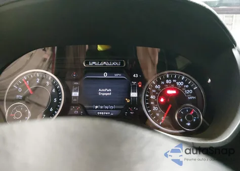 2021 Ram 1500 Laramie 4X4 5'7 Box from USA, damaged, VIN 1C6SRFJT5MN621275